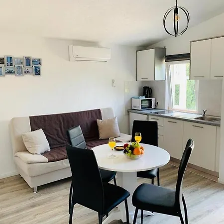 Cubela Apartament Orebić